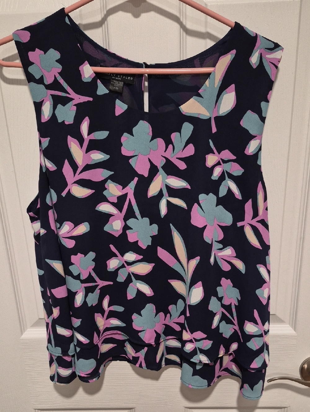 Simply Styled Navy Floral Sleeveless Camisole with Pink & Aqua Accents